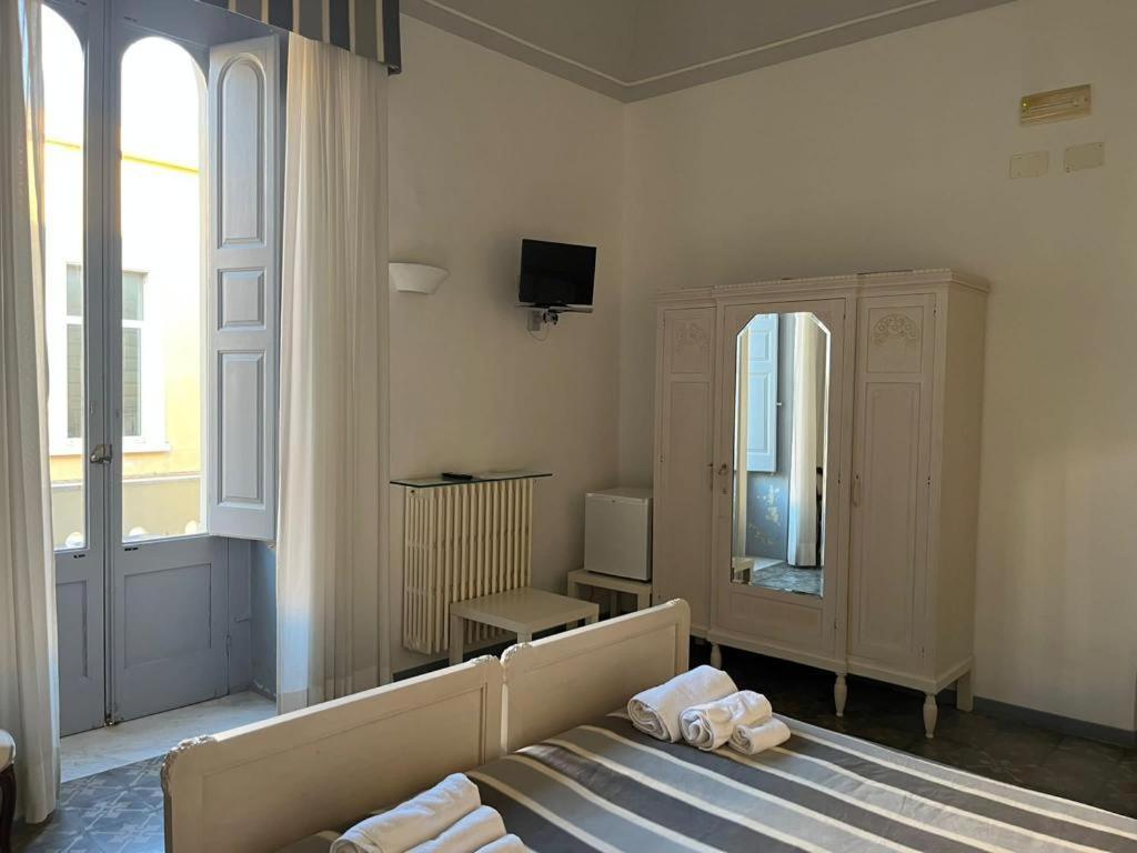 Palazzo Angelelli Bed & Breakfast Gallipoli Exterior photo
