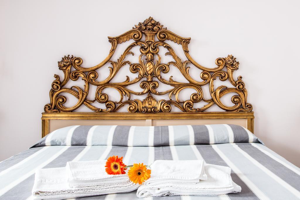 Palazzo Angelelli Bed & Breakfast Gallipoli Exterior photo